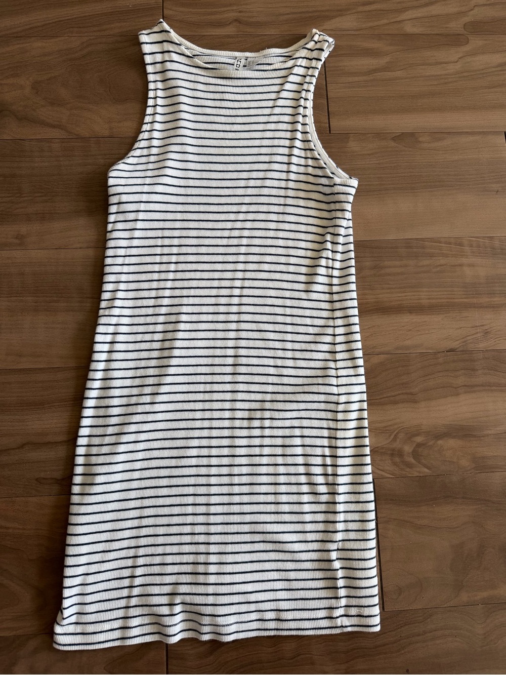 H&M White and Navy Striped Sleeveless Sheath Dress